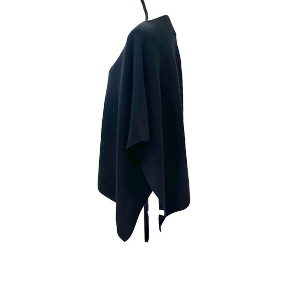 VINCE BLACK RIBBED KNIT CASHMERE SHORT SLEEVE V NECK PONCHO SWEATER - Picture 10 of 15